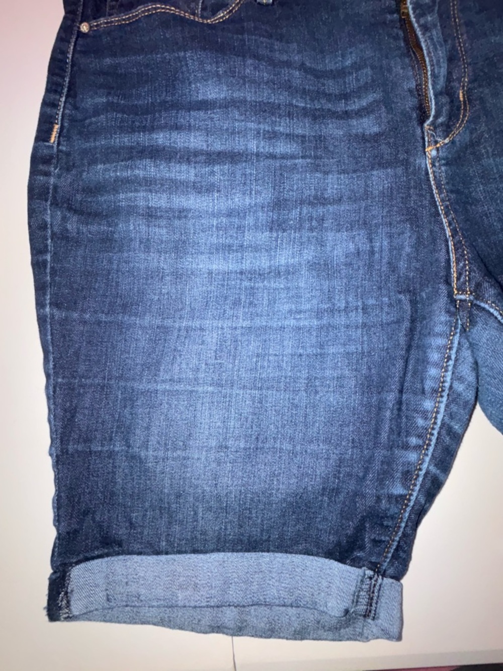 Women’s Signature Dark Blue Cropped Denim Bermuda Shorts - Picture 5 of 16